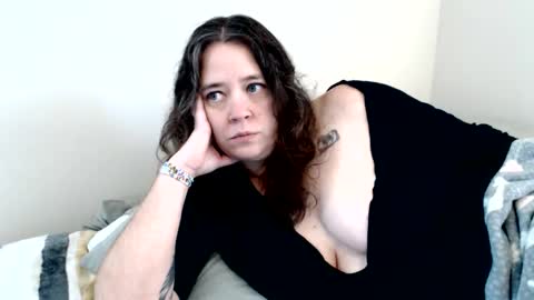 Weird Echo online show from 11.11.25