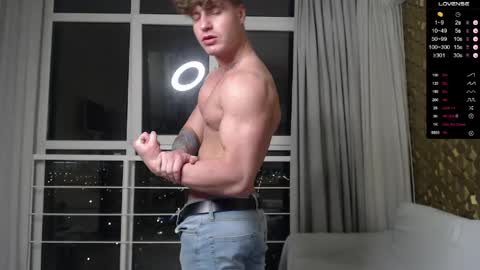Snapshot of ed_hooligan chatting on 04.30.26 ed_hooligan online show from 04.30.26