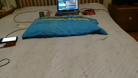 eddy_1968 online show from 12.04.25