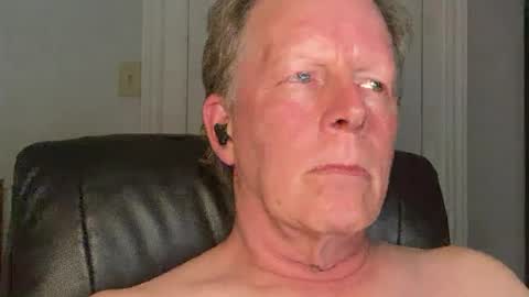 Snapshot of eddygl1968 chatting on 06.19.26 Eddy online show from 06.19.26