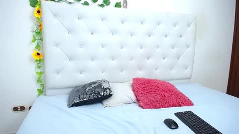 Snapshot of edenhex chatting on 10.27.25 edenhex online show from 10.27.25