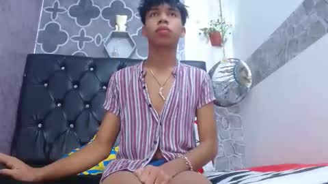 Snapshot of edi_stwix18 chatting on 04.13.26 edi_stwix18 online show from 04.13.26