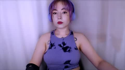 Snapshot of ediefris chatting on 07.27.26 fickle demon made of clumps of matter online show from 07.27.26