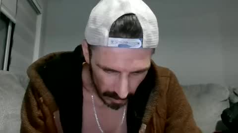 Snapshot of edmonton1985780 chatting on 09.15.25 edmonton1985780 online show from 09.15.25