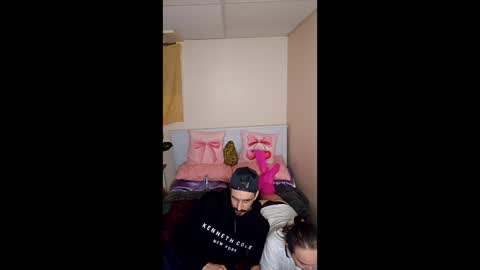 Snapshot of edmonton1985780 chatting on 04.08.26 edmonton1985780 online show from 04.08.26