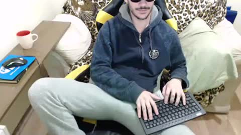 eduardobrain7 online show from 10.11.25