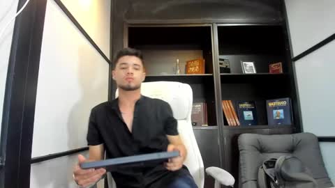 Edward Ross online show from 03.07.25