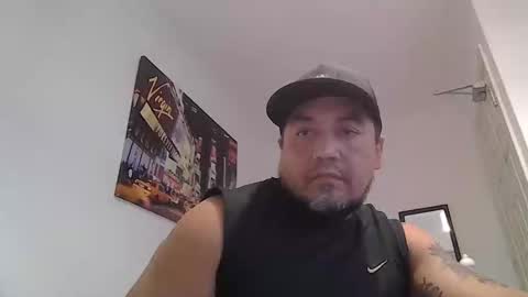 Snapshot of edwill13 chatting on 01.12.26 EdM online show from 01.12.26