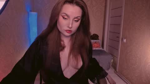 eesmaaarr online show from 11.06.25