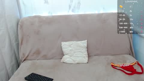 Snapshot of eesprit chatting on 01.14.25 Daniel and Alex online show from 01.14.25