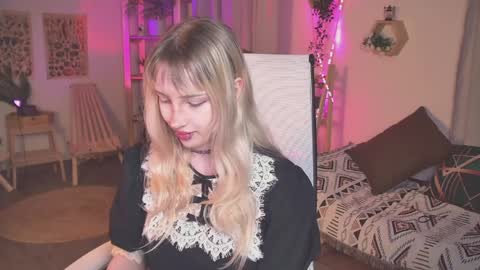 Snapshot of eevamarie chatting on 04.01.26 EVA NON NUDE online show from 04.01.26