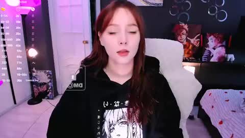 Snapshot of effie_lee chatting on 05.24.26 Effie online show from 05.24.26