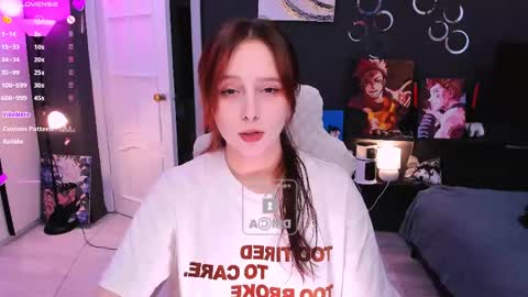 Snapshot of effie_lee chatting on 05.29.26 Effie online show from 05.29.26