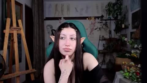 Snapshot of effiemeowley chatting on 04.25.26 effiemeowley online show from 04.25.26