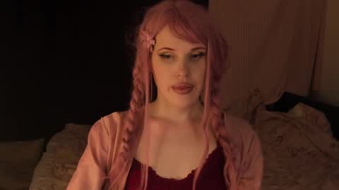 Effie Mur online show from 01.13.25