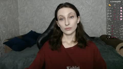 Snapshot of effy_gray chatting on 06.23.26 Anna online show from 06.23.26