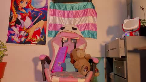 effy_marinn online show from 09.21.25