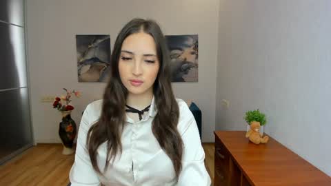 Snapshot of effy_royse chatting on 06.21.26 Effy Royse online show from 06.21.26