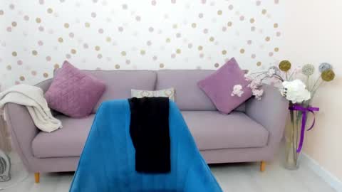 Effy online show from 02.20.25