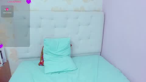 Snapshot of effystonnem chatting on 12.21.24  E F F Y  online show from 12.21.24