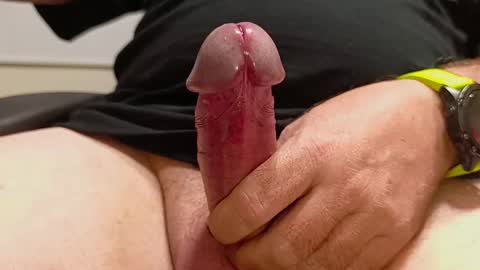 Snapshot of efravaroix chatting on 11.28.25 efravaroix online show from 11.28.25