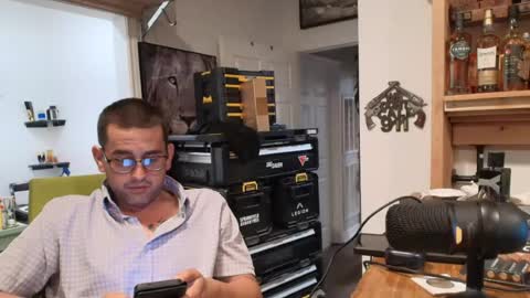 Snapshot of eguevara555500 chatting on 06.18.26 SilverBulture online show from 06.18.26