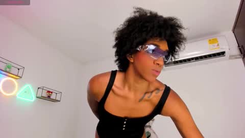 eileenn tanihara online show from 02.26.26