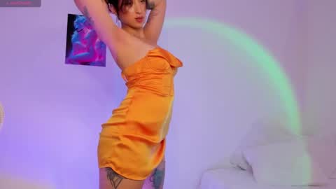   EileenFord    online show from 01.31.25