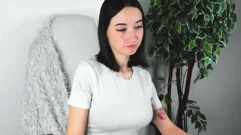 eileenmoores online show from 11.01.25