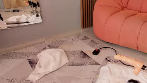 Eilin online show from 12.22.24