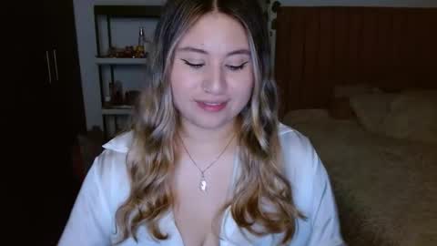 EIMY   MODEL INDEPENDENT online show from 03.14.26