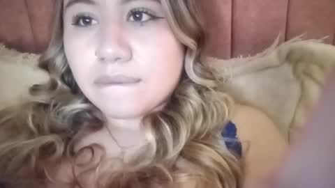 EIMY   MODEL INDEPENDENT online show from 03.15.26