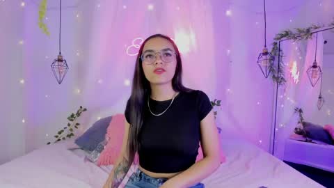 Snapshot of eimy_rosse18 chatting on 04.17.26 eimy_rosse18 online show from 04.17.26