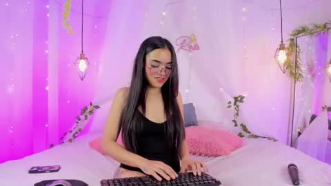 Snapshot of eimy_rosse18 chatting on 04.25.26 eimy_rosse18 online show from 04.25.26