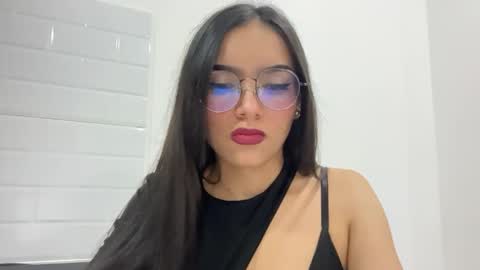 Snapshot of eimy_rosse18 chatting on 05.05.26 eimy_rosse18 online show from 05.05.26
