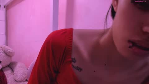 Snapshot of eimy_skinny chatting on 05.03.26 eimy online show from 05.03.26