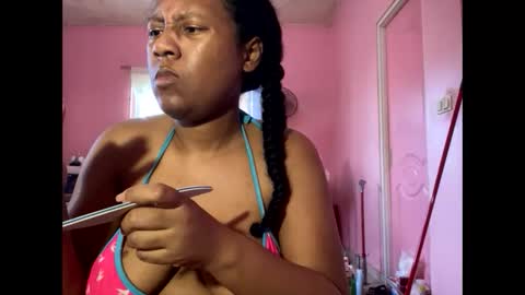 Eirondra Valeen online show from 03.25.26