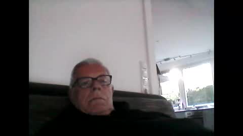 Snapshot of eisbaer1957 chatting on 04.25.26 eisbaer1957 online show from 04.25.26