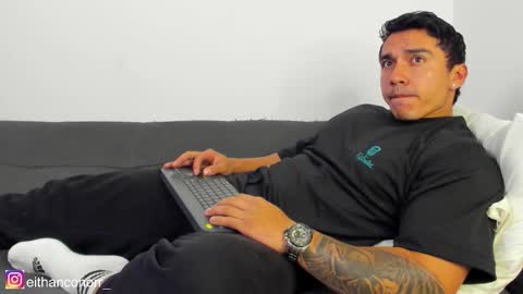 EITHAN CONOR online show from 01.10.26