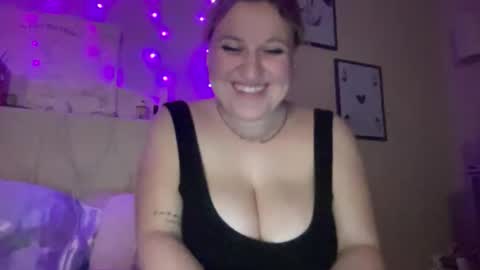 Snapshot of ekl22 chatting on 05.22.26 ekl22 online show from 05.22.26
