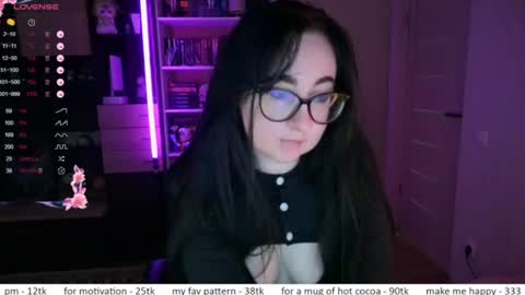 Snapshot of el_sweety chatting on 06.18.26 If you like it when I meow give me a thumbs up online show from 06.18.26