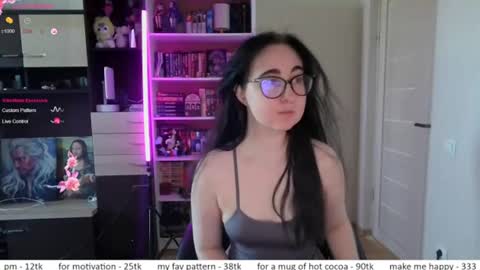 Snapshot of el_sweety chatting on 06.29.26 If you like it when I meow give me a thumbs up online show from 06.29.26
