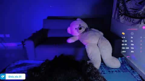 Ela  Help me reach 100 thumbs up online show from 12.04.24