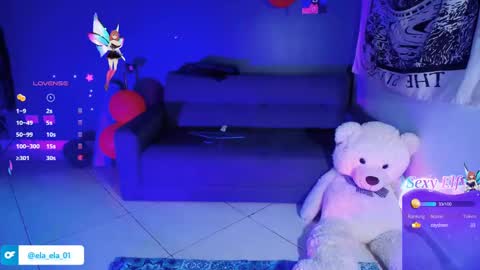 Ela  Help me reach 100 thumbs up online show from 01.08.25