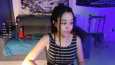 Ela  Help me reach 100 thumbs up online show from 01.24.25