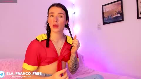 Snapshot of elaia_franc chatting on 02.12.26 Elaia franco online show from 02.12.26