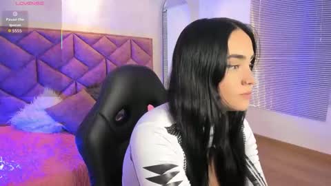 Elaia online show from 01.16.26