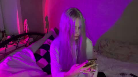 Snapshot of elainxxxan chatting on 09.11.25 Elain online show from 09.11.25