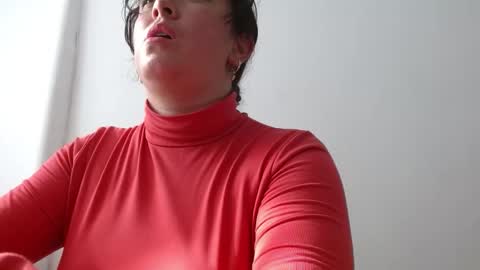 Snapshot of elamurray02 chatting on 03.02.26 elammurray online show from 03.02.26