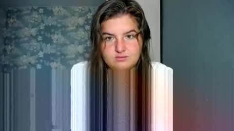 Elanis online show from 09.18.25